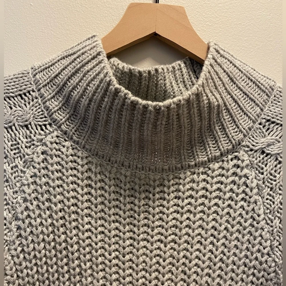 Comfy Gray Sweater - Picture 4 of 6
